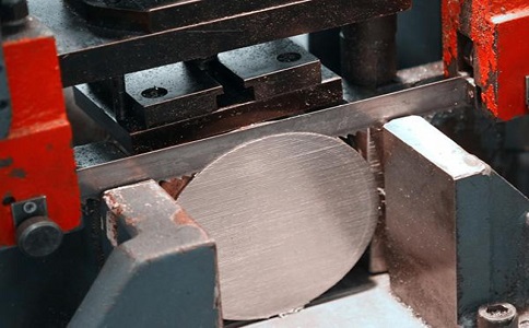 无锡影响双金属带锯条使用寿命的主要因素有哪些？